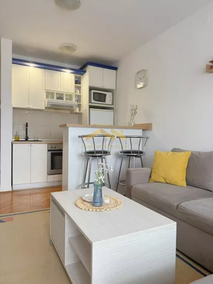 Adamovićevo Naselje | 4zida.rs