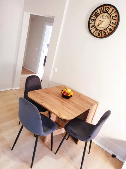 Trg Lazara Nešića | 4zida.rs