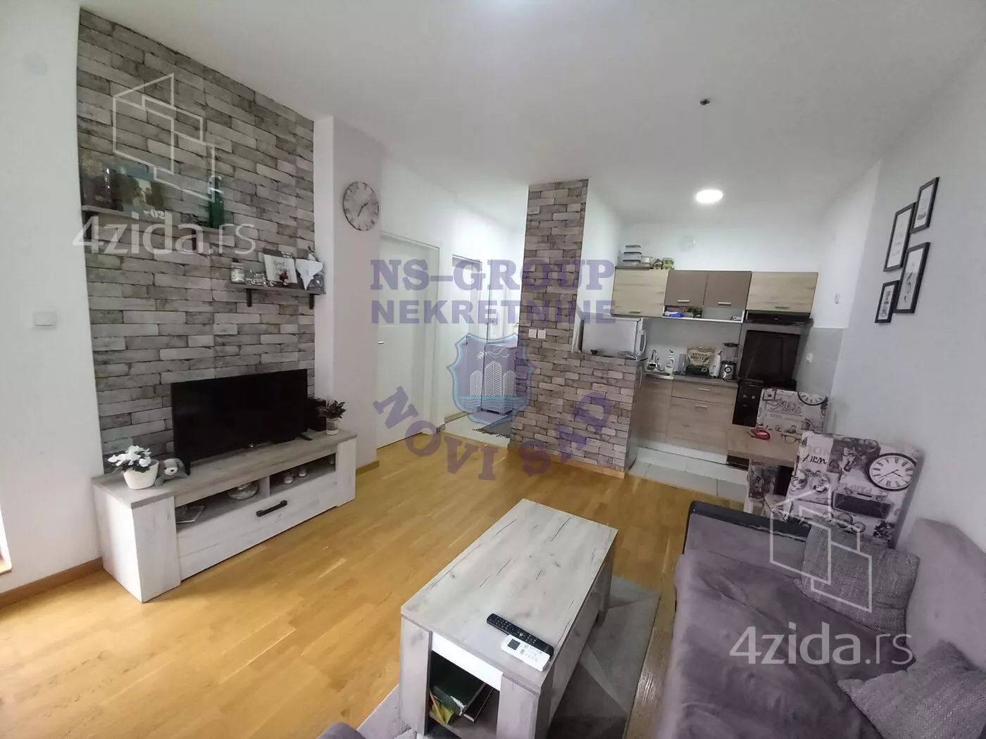 Jednoiposoban stan | 4zida