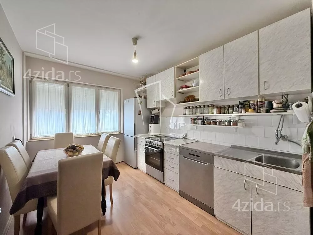 Četvorosoban stan | 4zida