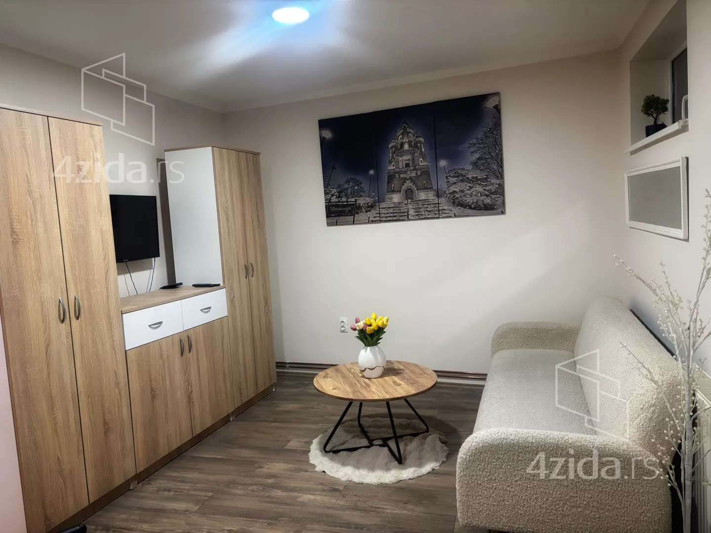 Jednoiposoban stan | 4zida