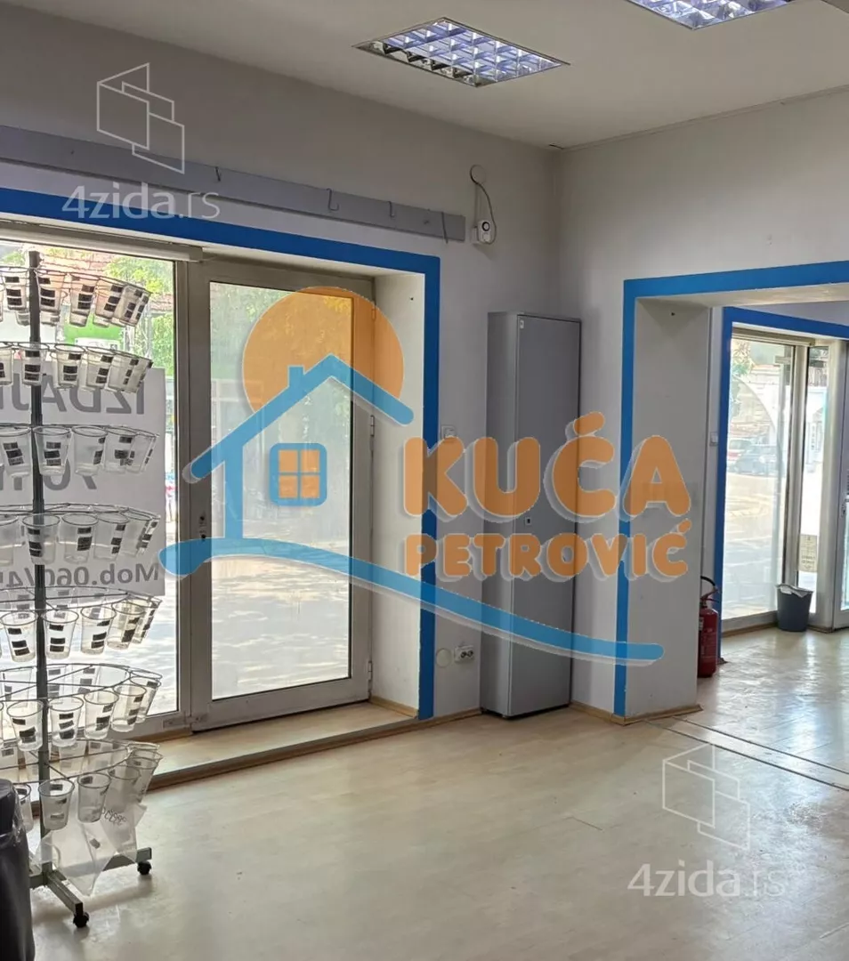 Lokal | 4zida