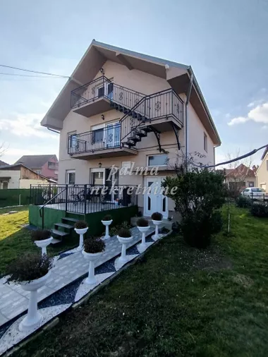 Veliko Polje