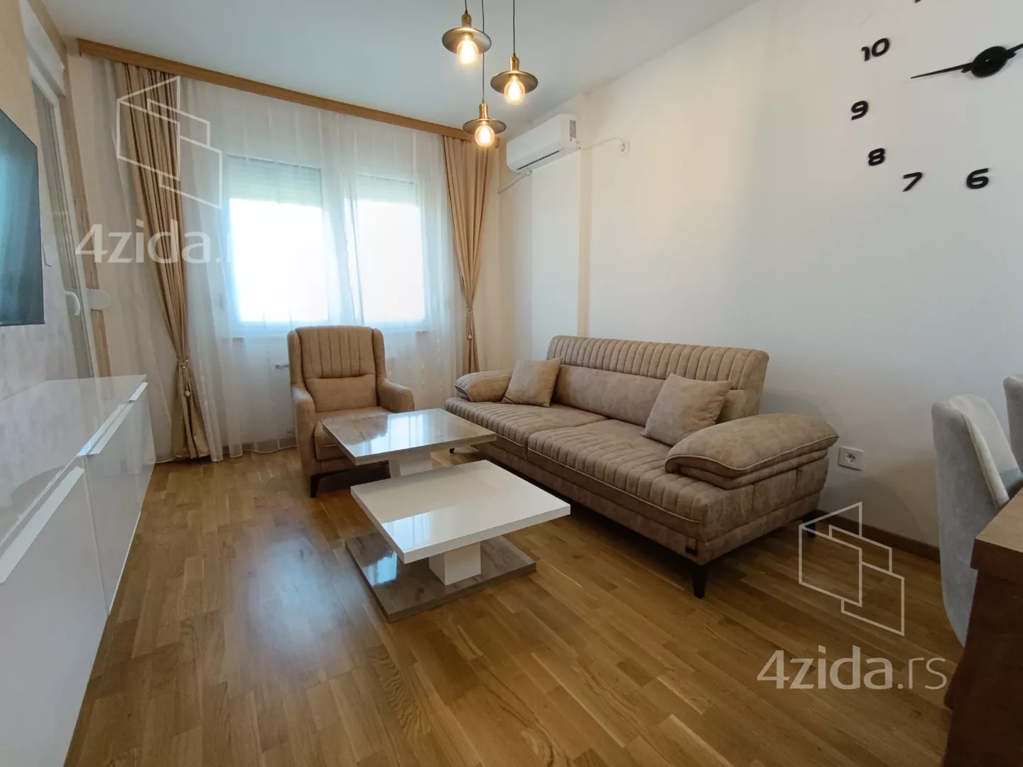 Dvoiposoban stan | 4zida
