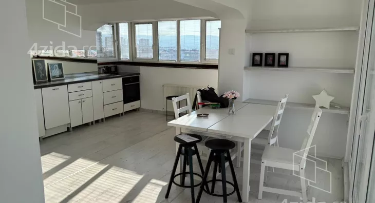 Četvorosoban stan | 4zida