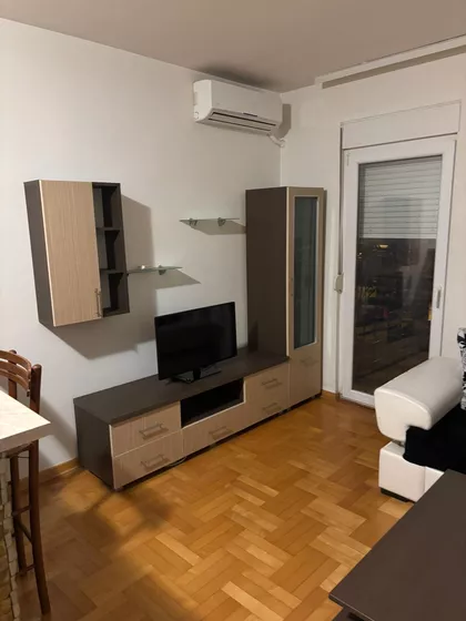 Nikole Doksata 87/3 | 4zida.rs