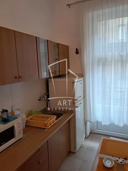 Cetinjska | 4zida.rs