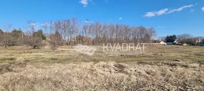 Mali Bajmok | 4zida.rs