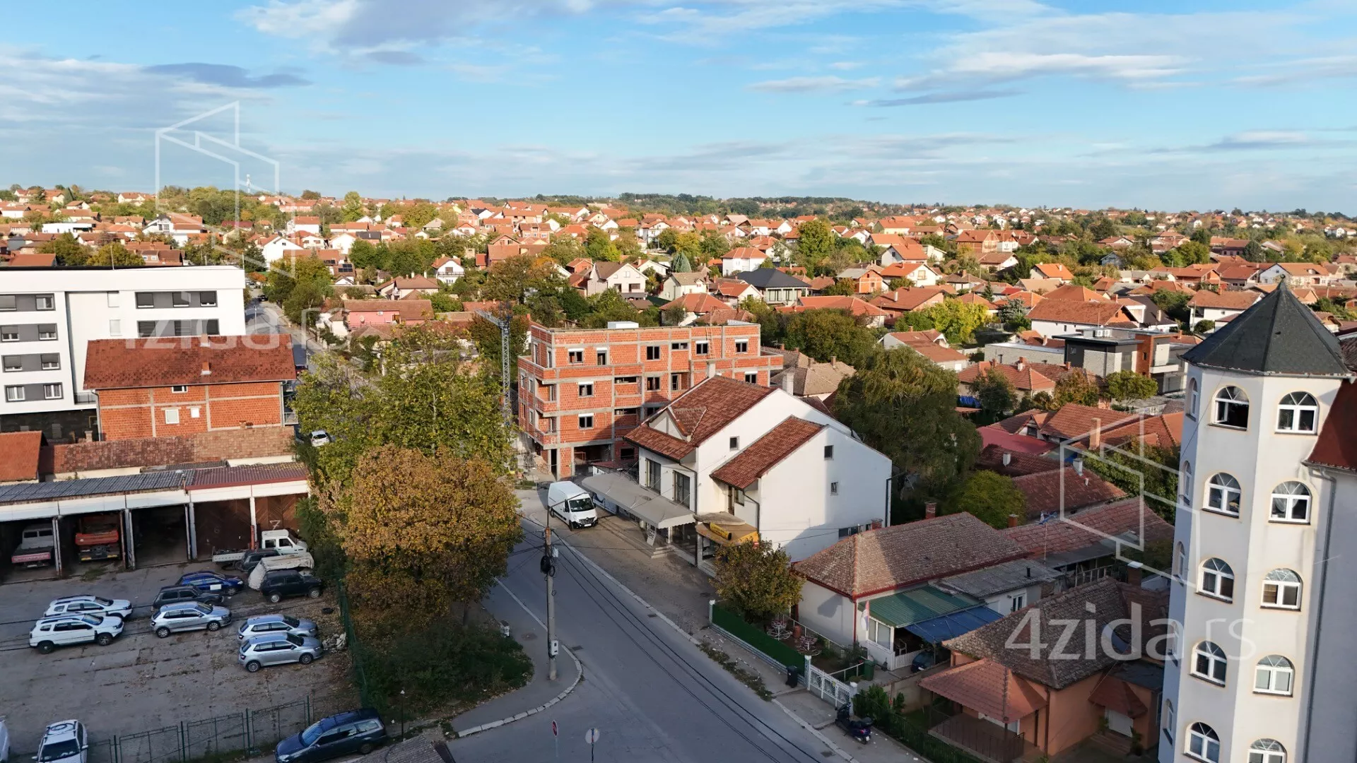 Petosoban stan | 4zida