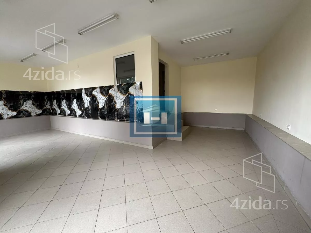 Poslovni prostor | 4zida