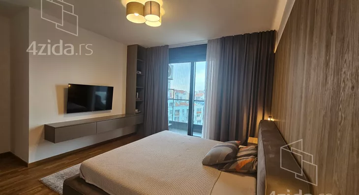 Četvoroiposoban stan | 4zida