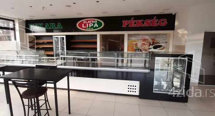 Poslovna zgrada | 4zida