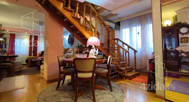 Petosoban stan | 4zida