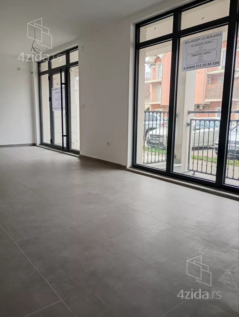 Poslovni prostor | 4zida