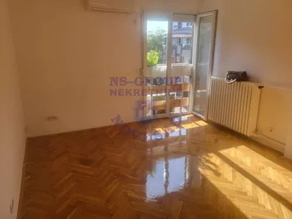 Železnička stanica | 4zida.rs