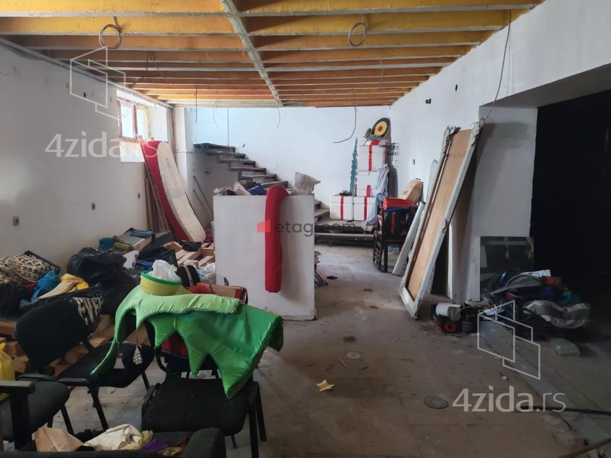 Poslovni prostor | 4zida