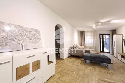 Jovana Hranilovića | 4zida.rs