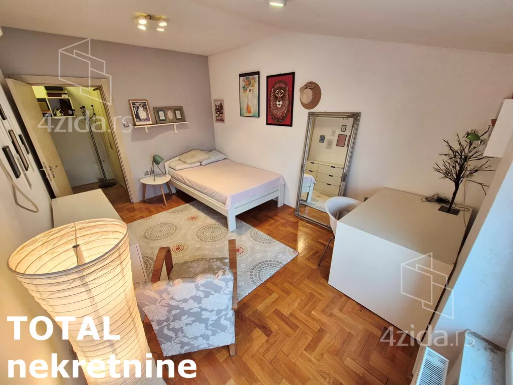 Šestosoban stan | 4zida