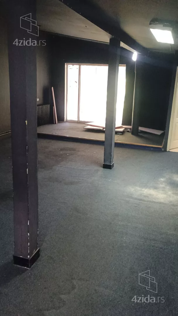 Poslovni prostor | 4zida