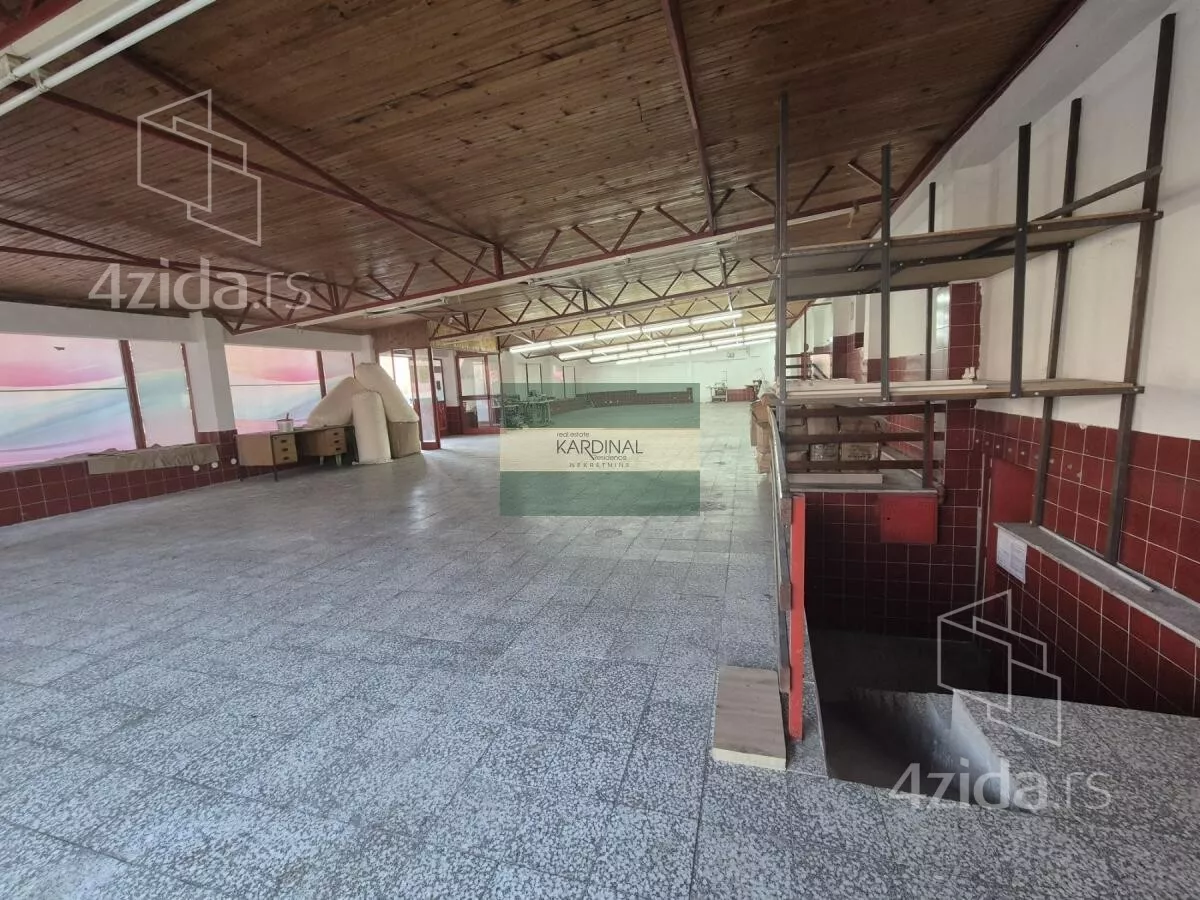 Poslovni prostor | 4zida