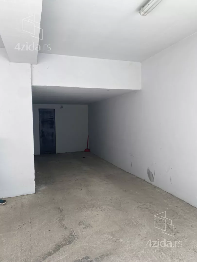 Garaža | 4zida