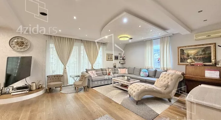 Petosoban stan | 4zida