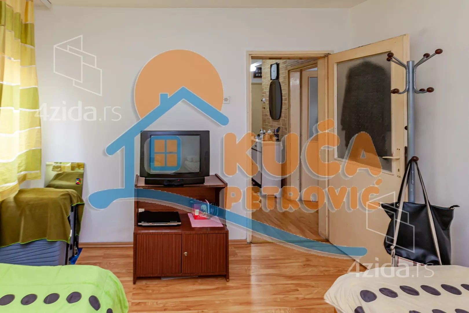 Troiposoban stan | 4zida