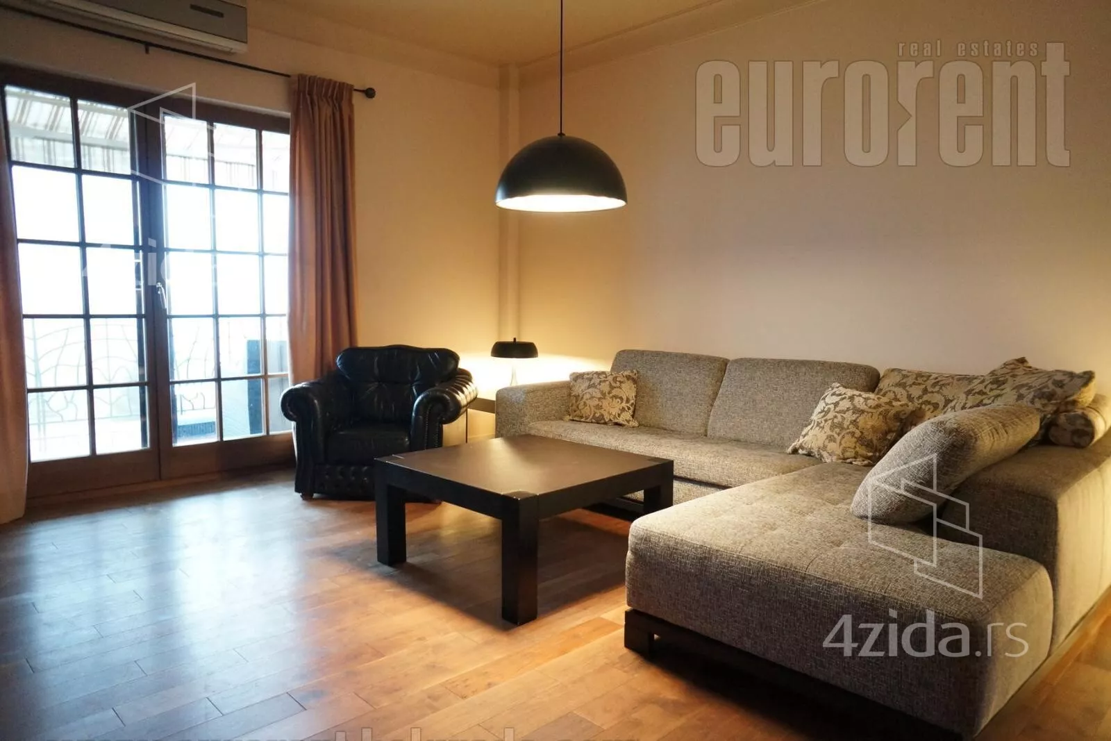 Petosoban stan | 4zida