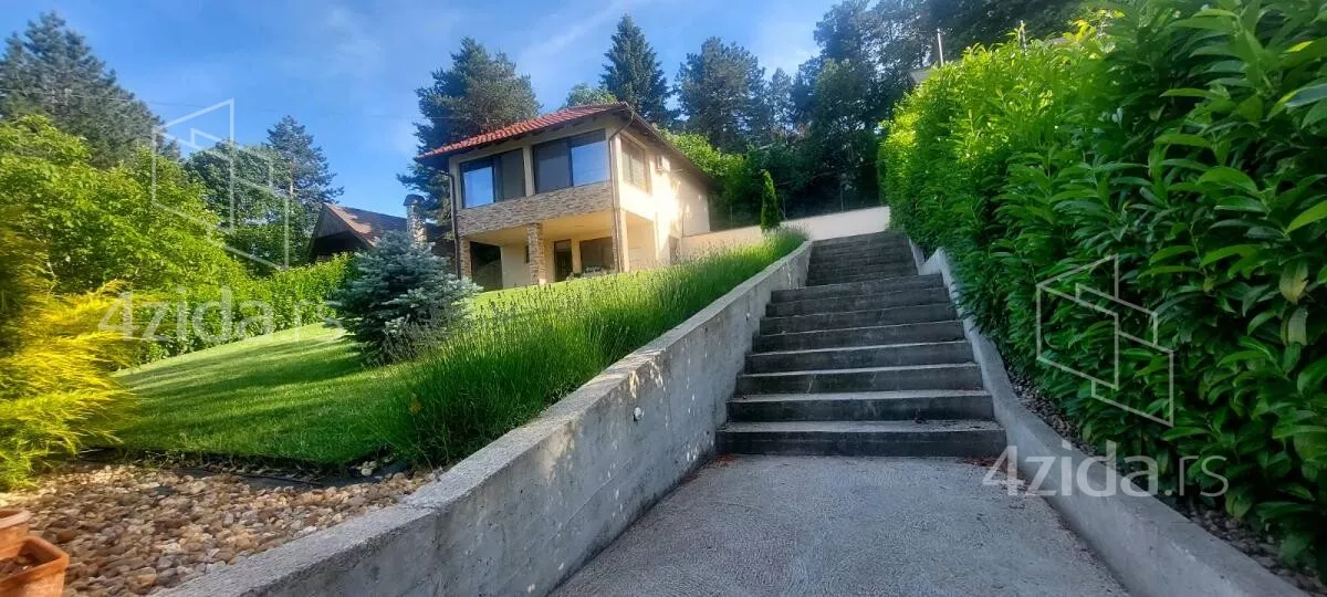 Kuća | 4zida