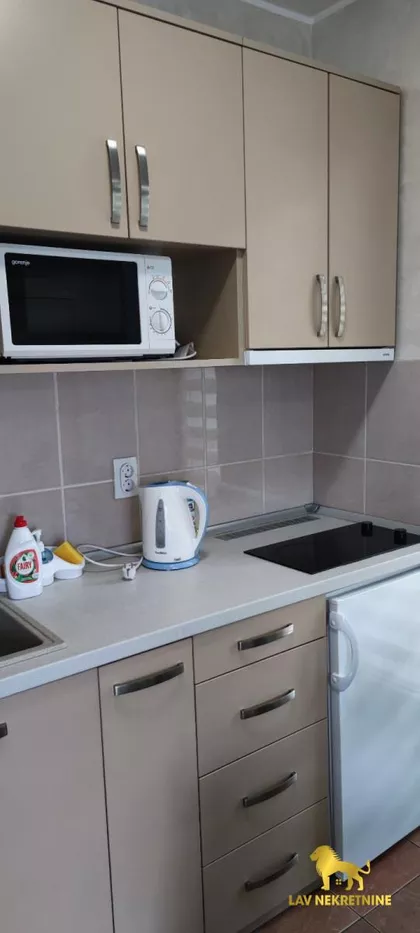 KOSANČIĆ IVANA | 4zida.rs