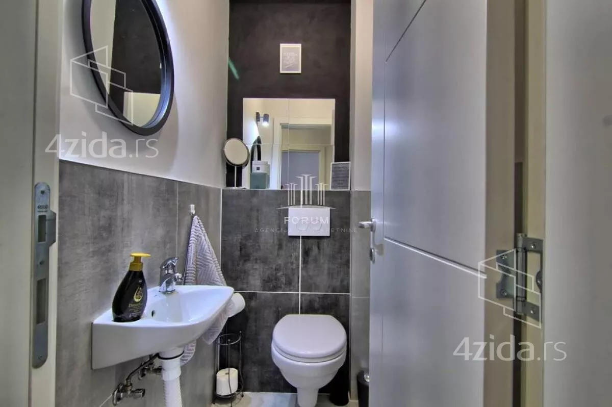 Četvoroiposoban stan | 4zida