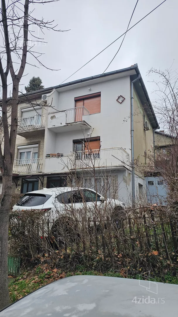 3-etažna kuća | 4zida