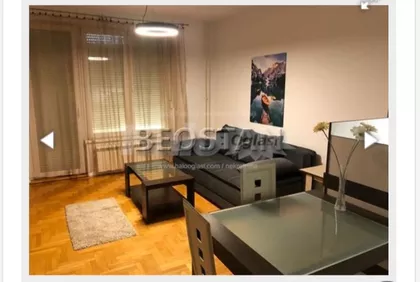 Nedeljka Gvozdenovica | 4zida.rs