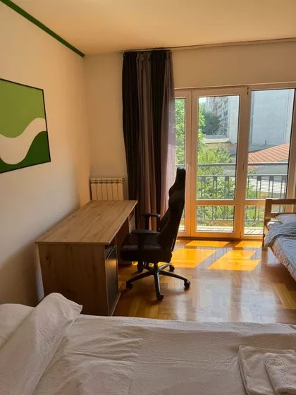 Đeram pijaca | 4zida.rs