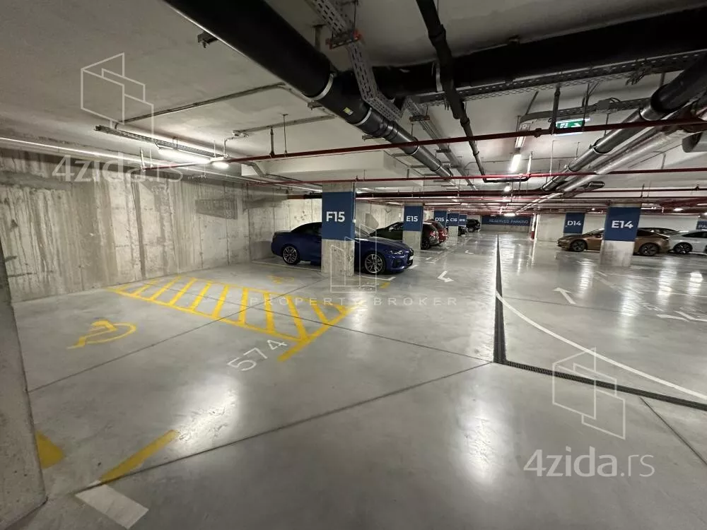 Garaža | 4zida