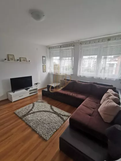 Pariske komune | 4zida.rs