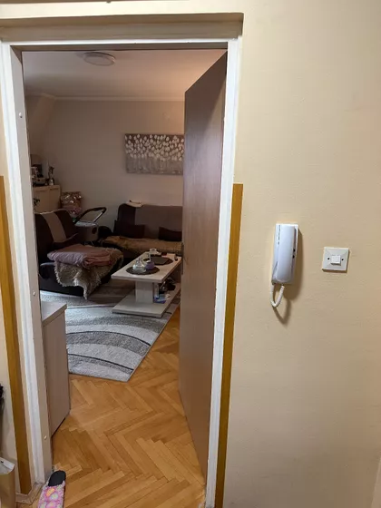 Devet Jugovića | 4zida.rs