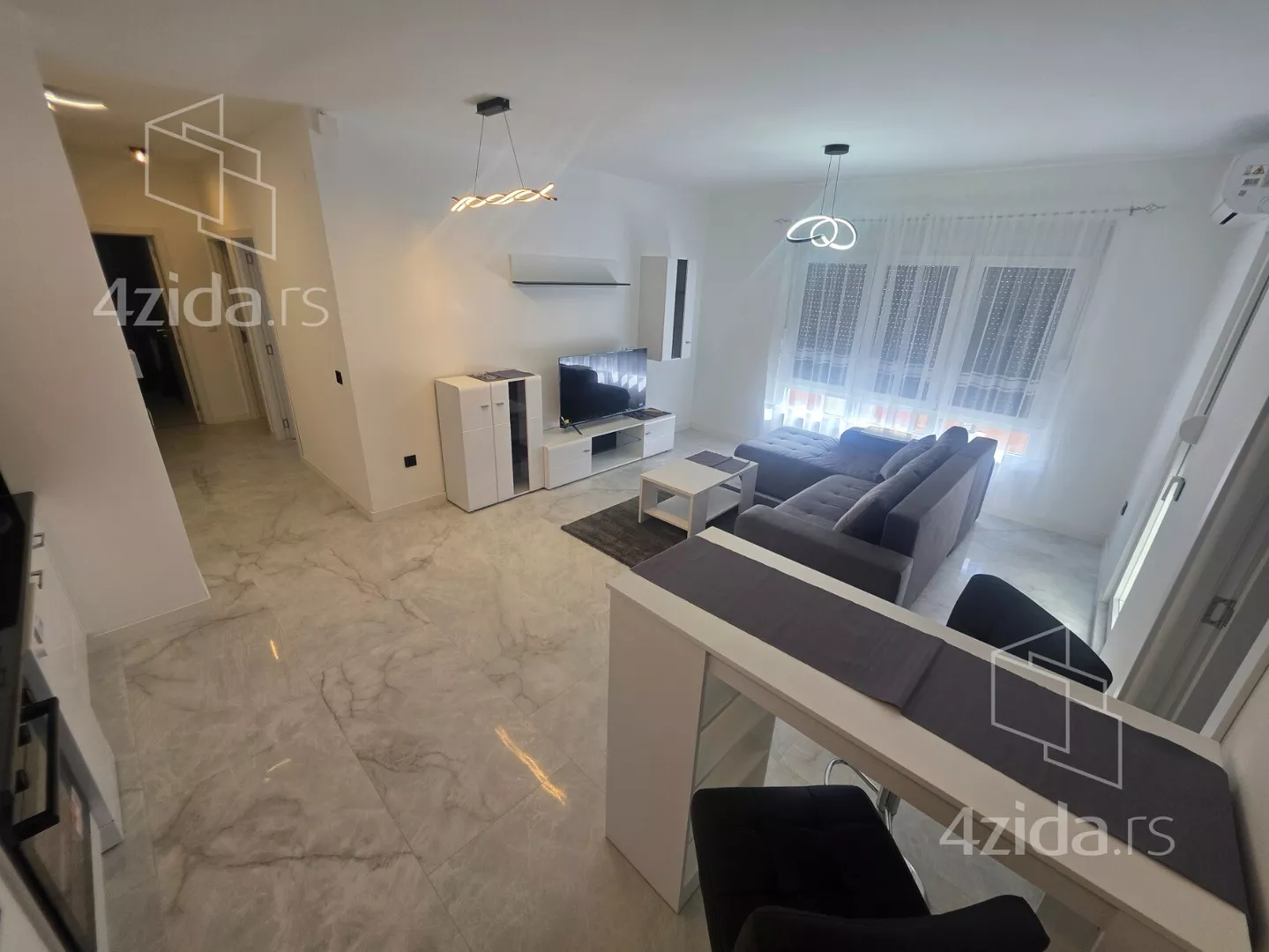 Troiposoban stan | 4zida