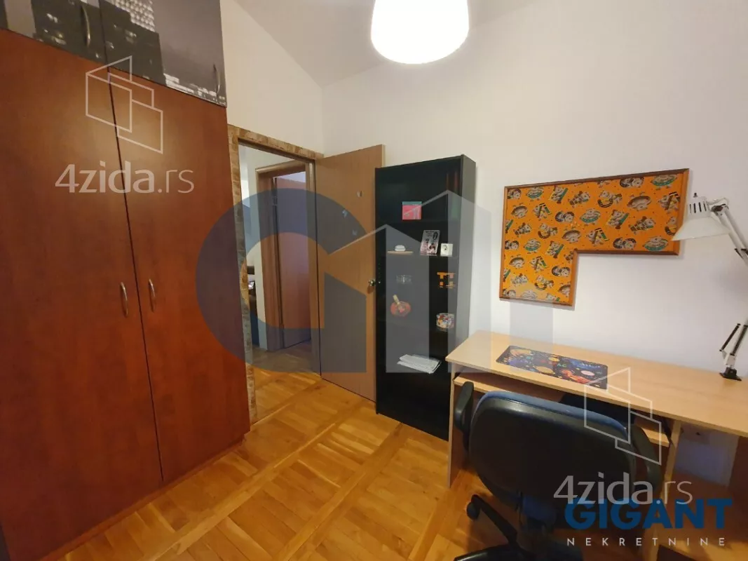 Dvoiposoban stan | 4zida