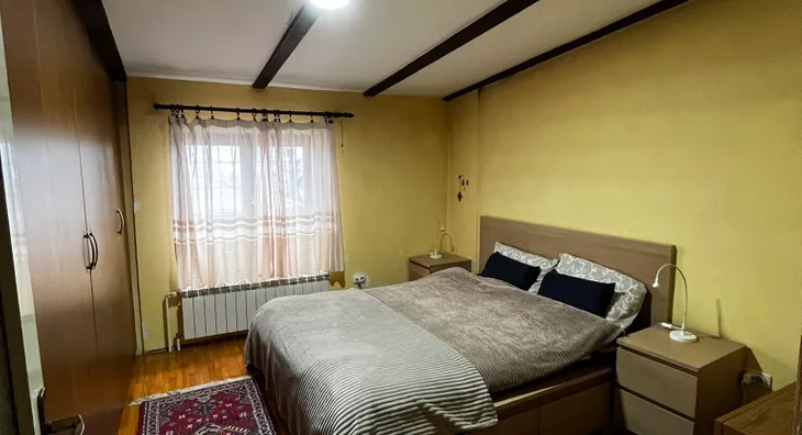 Šestosoban stan | 4zida