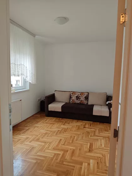 Prešernova 11 | 4zida.rs