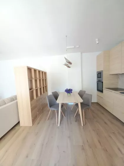 Vuka Karadžića 6 | 4zida.rs