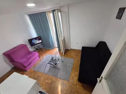 Ustanička 206 | 4zida.rs