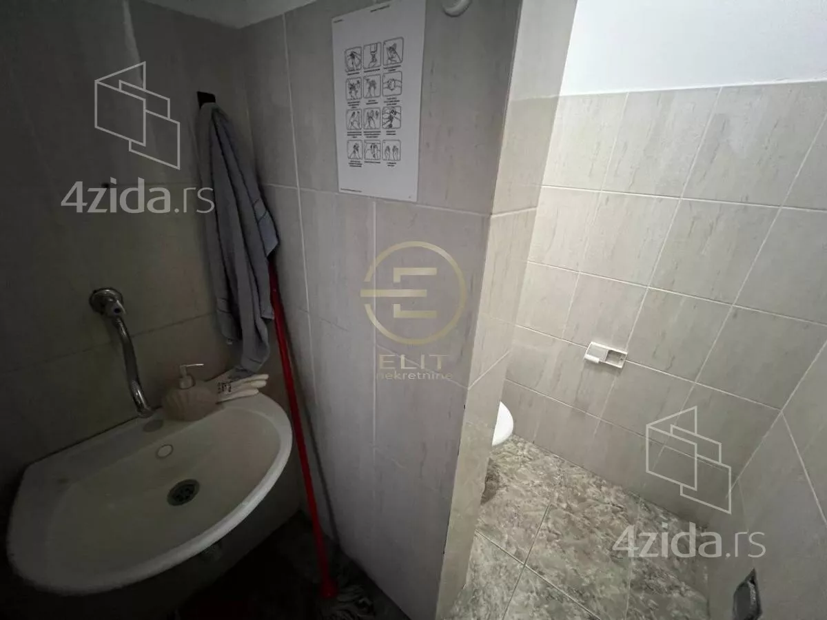 Lokal | 4zida
