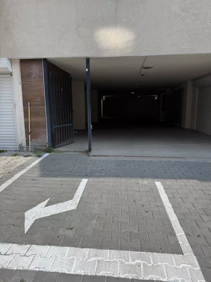 Svetozara Miletića 10 | 4zida.rs