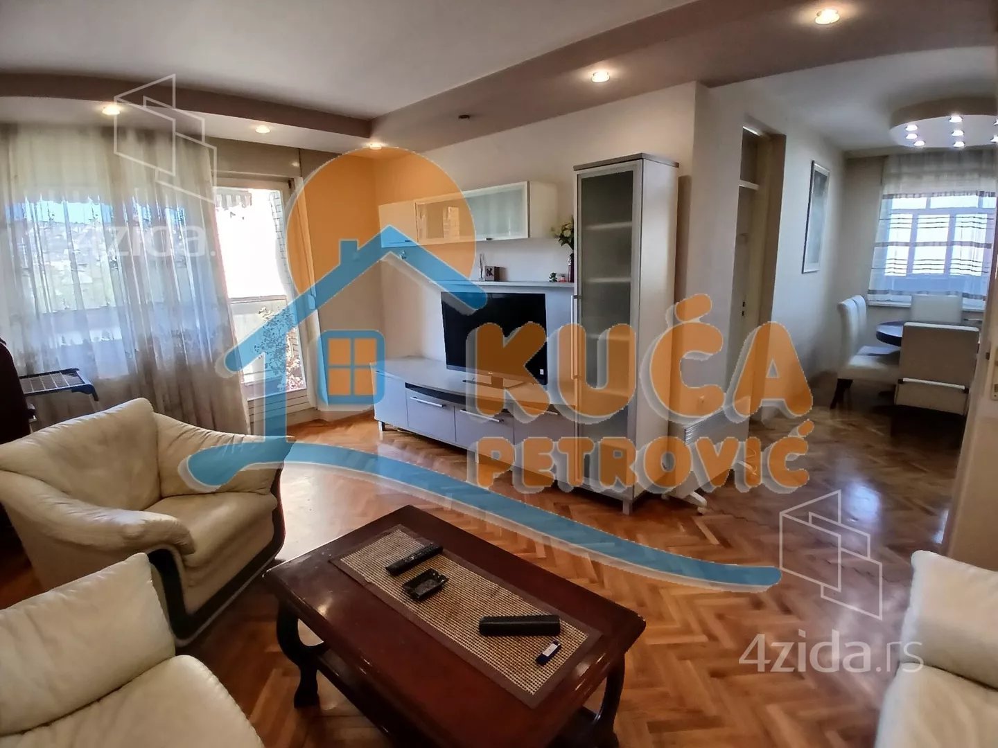 Troiposoban stan | 4zida