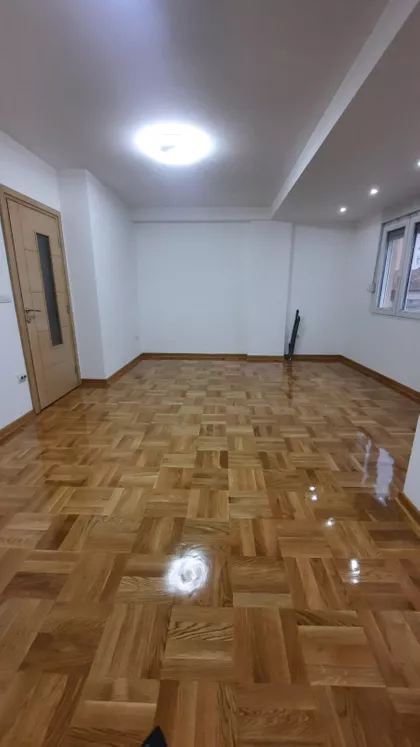 Trg Kosturnica | 4zida.rs