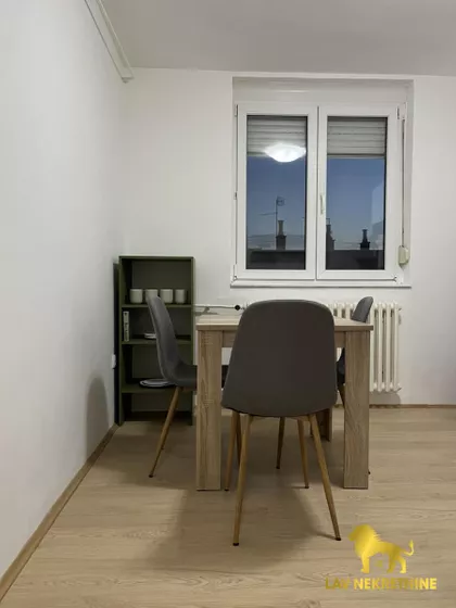 NADEŽDE PETROVIĆ | 4zida.rs