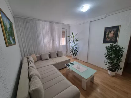 Šekspirova | 4zida.rs