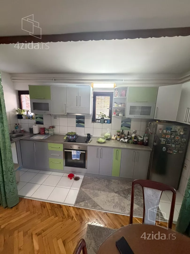 3-etažna kuća | 4zida